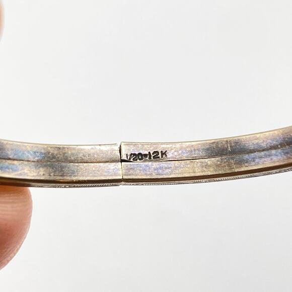 12K White Gold Filled Victorian Baby Girl Bangle Bracelet Etched Scrolls 5 1/2" - Picture 6 of 7